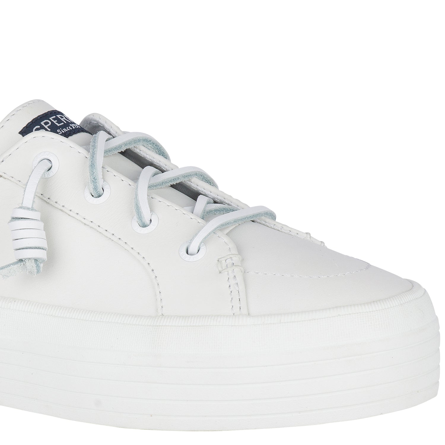 Women's Crest Vibe Platform Leather Sneakers - White (L10396871)